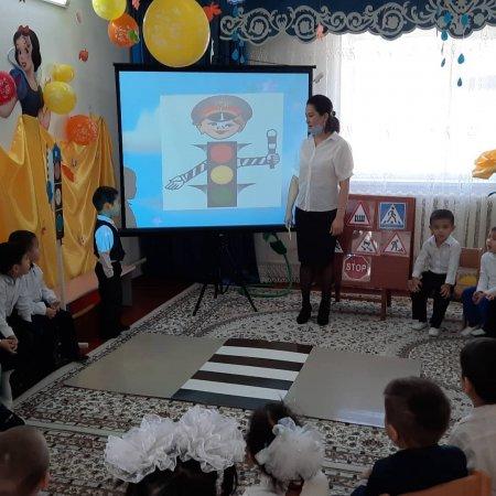 26.11.2021ж. "Ботақан" ересек тобы  "Жол ережесін сақтайық! " атты ашық оқу қызметi