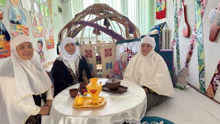 "Отбасындағы жылулық - бақыттың бастауы" әжелермен кездесу